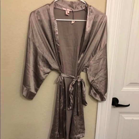 NEW VERY SEXY Silky Satin Robe Kimono S/M - Picture 2 of 8